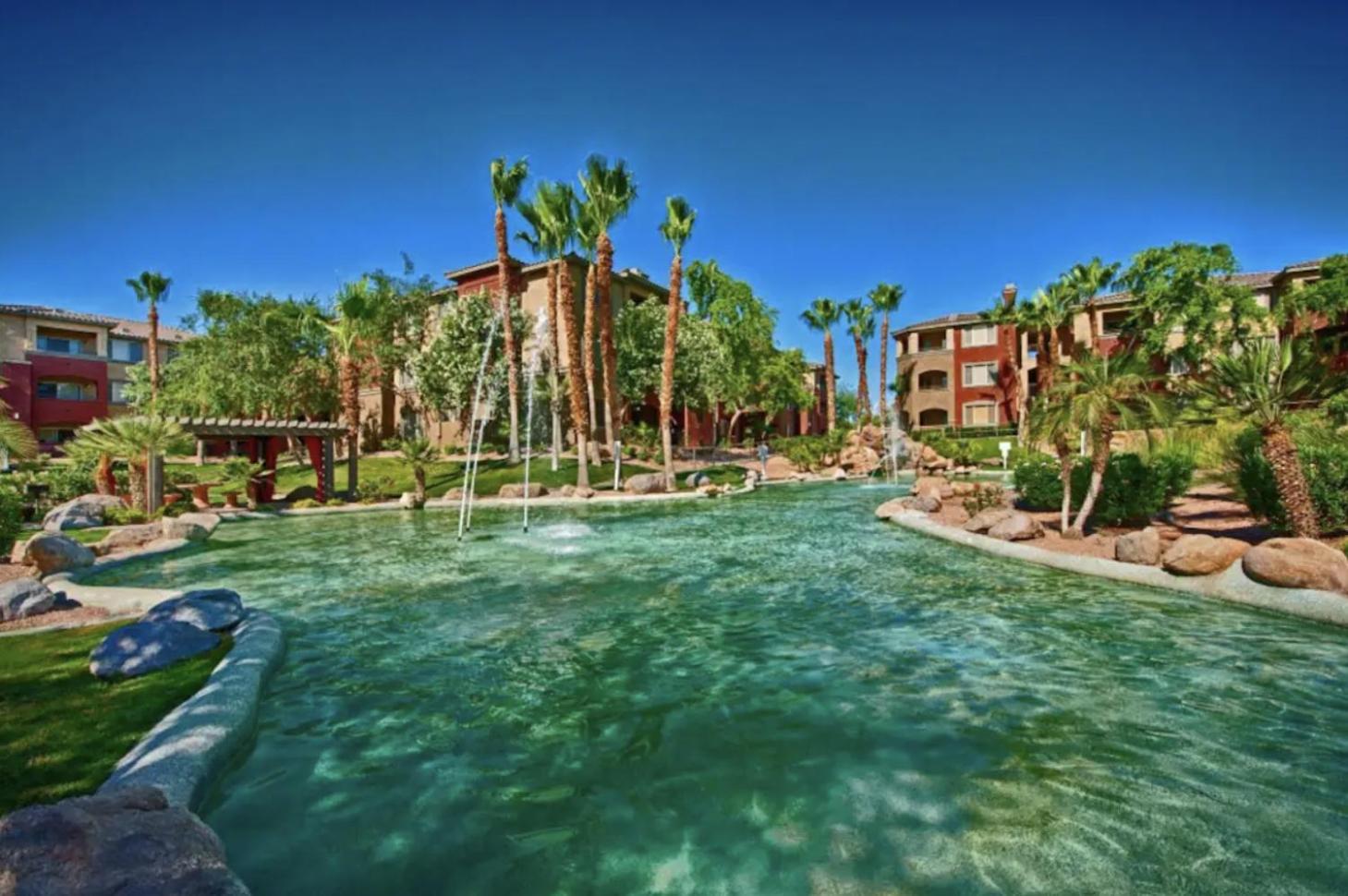 Red Rox Resort-style Pool & Hot Tub *